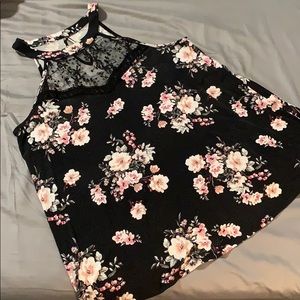 TORRID flower top